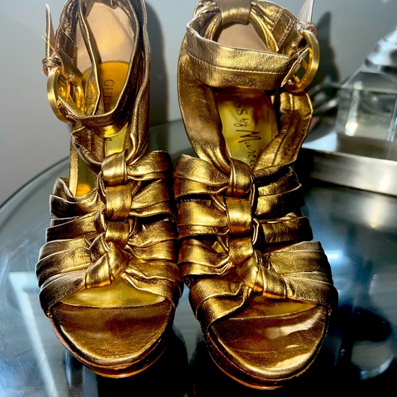 Guess by Marciano 4 inch high heel shoes - Picture 3 of 5